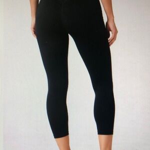 Black Cropped Leggings